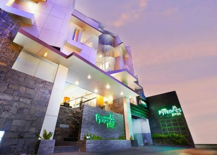 Pyrenees Malioboro Hotel Yogyakarta